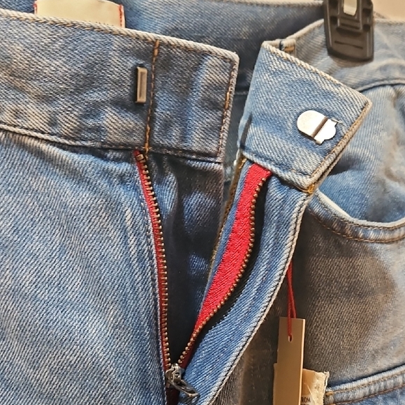 New Alice + Olivia Cay Cargo Jean Color Sea      Size 28 - Picture 6 of 8